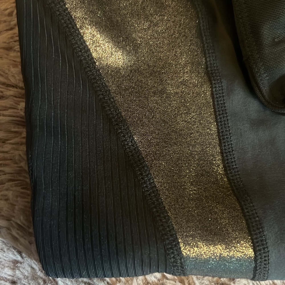Nike Speed Tight Fit Midrise 7:8 length Reflective print women’s leggings Small​ - Picture 16 of 16